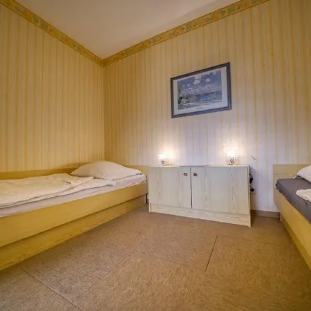 - Haus O, App 0o0103 Heiligenhafen