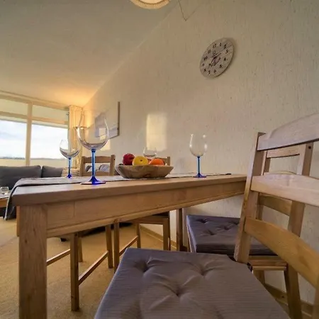 - Haus O, App 0o0103